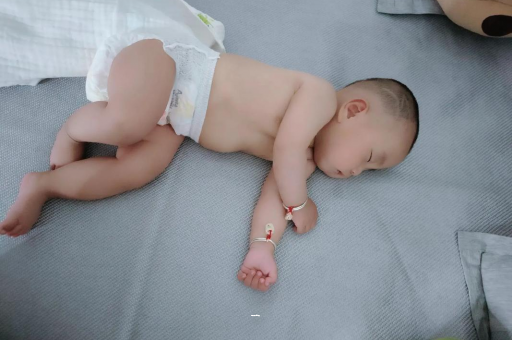 赤峰怀孕肚子撑的难受